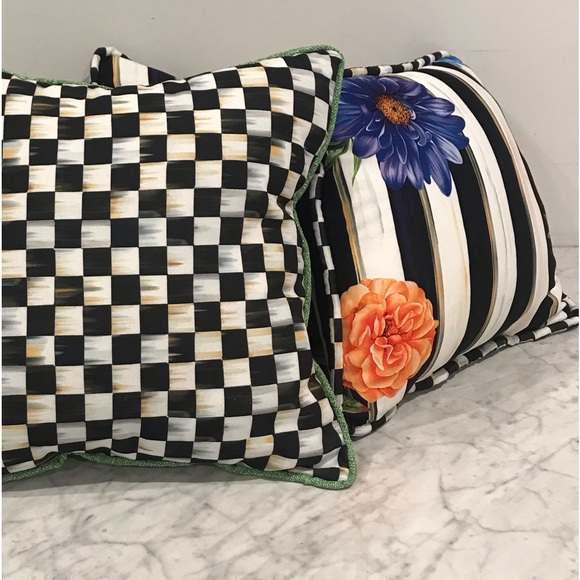 Decorative Throw Pillows 18 x 18 Patterns:Black/White Check, Floral/Stripe/Check - Picture 3 of 8